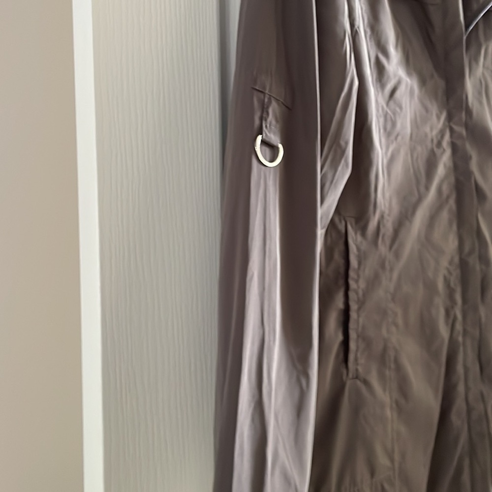 Rainforest packable rain jacket - Picture 3 of 6